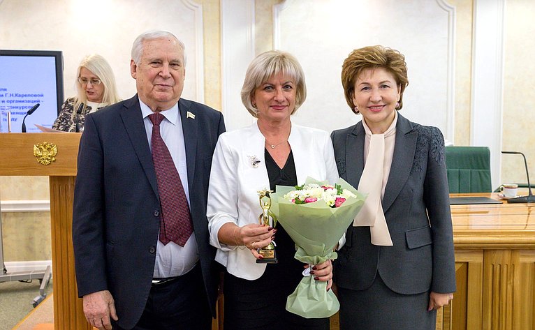Встреча Г. Кареловой с победителями конкурсов Общероссийской «Ассамблеи женщин-руководителей»