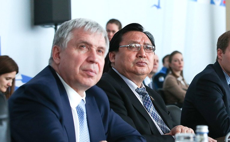 Совещание по вопросам законодательного обеспечения опережающего развития Арктической зоны РФ