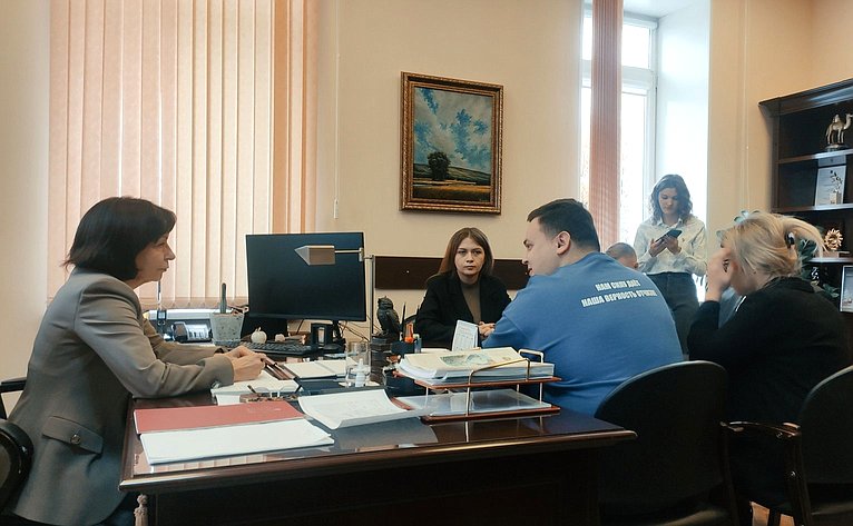 Наталья Котова провела продуктивную встречу с талантливыми участниками федерального образовательного проекта «ПолитЗавод»