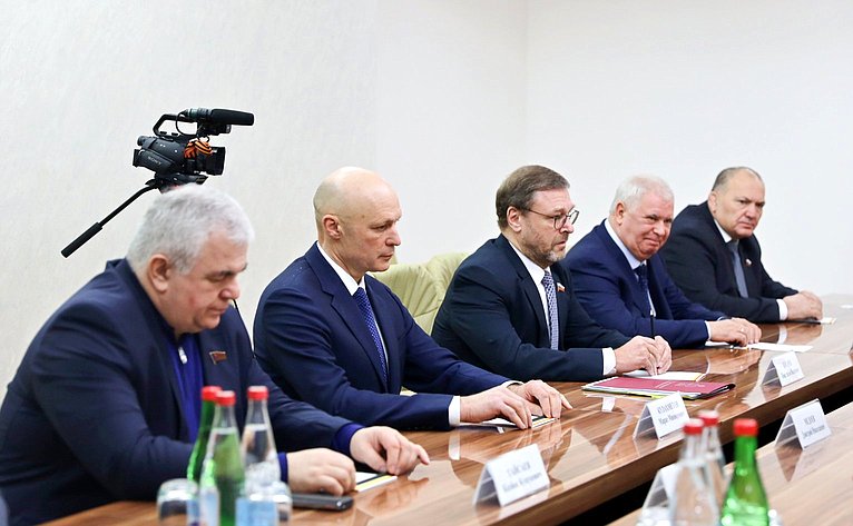 Встреча российских парламентариев с президентом Республики Южная Осетия Анатолием Бибиловым