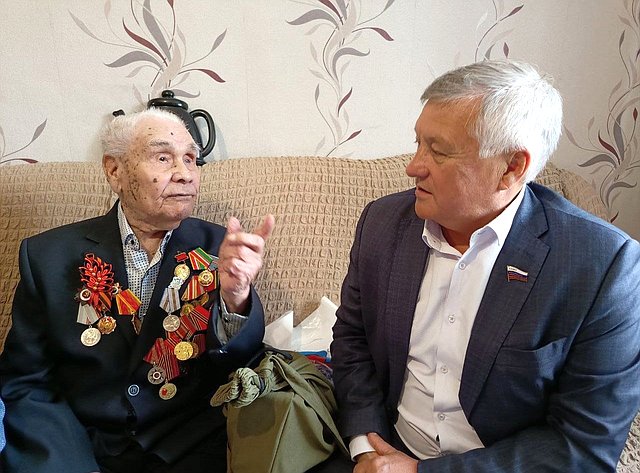 Сергей Михайлов поздравил ветеранов с Днем окончания Второй мировой войны