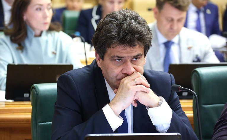 Александр Высокинский