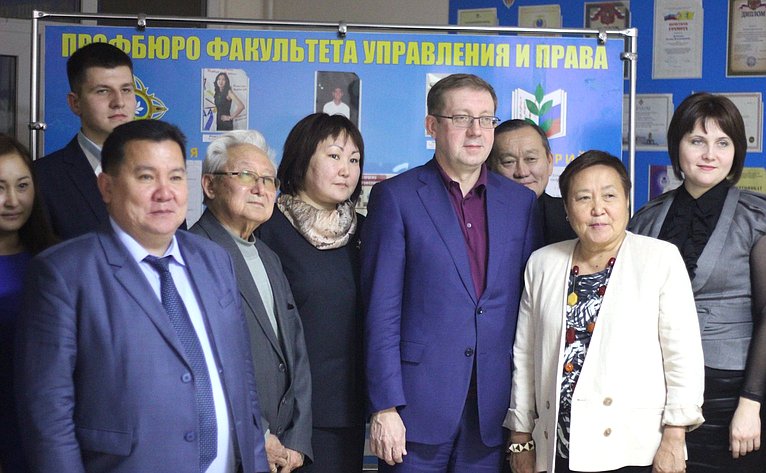 У Алексея Майорова состоялась встреча с ректором Калмыцкого Государственного Университета имени Б.Б. Городовикова Бадмой Салаевым