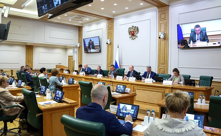 Парламентские слушания на тему «Лучшие региональные практики в сфере защиты прав потребителей»