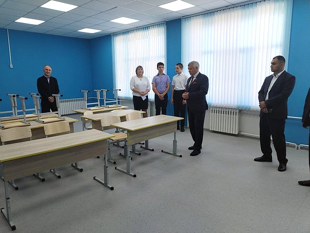 Сергей Михайлов принял участие в торжественном открытии школы после капитального ремонта в селе Тохтор Акшинского округа
