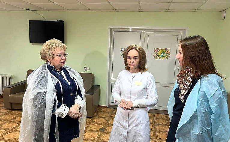 Оксана Хлякина посетила в Липецкой области пункт временного размещения жителей Донбасса и Украины