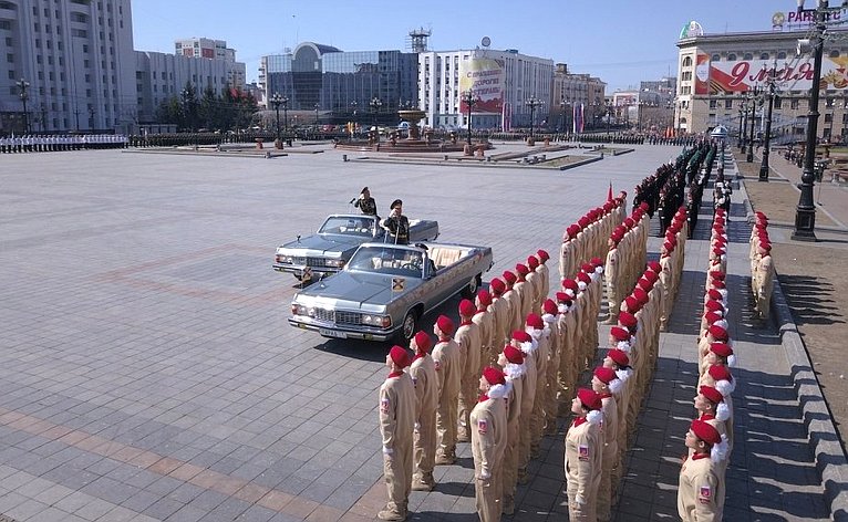 В Хабаровске прошел военный парад в ознаменование 73-й годовщины Победы в Великой Отечественной войне