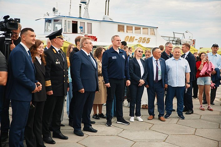 Денис Гусев принимает участие в IV Всероссийском форуме-фестивале «Арктика. Лед тронулся»