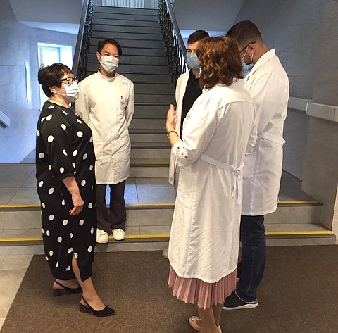Людмила Талабаева в рамках рабочего визита в регион посетила Владивостокскую клиническую больницу № 4