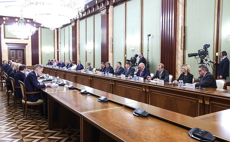 Встреча Председателя Правительства РФ Михаила Мишустина с руководством Совета Федерации