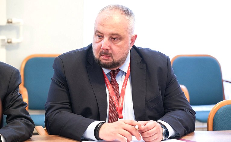 Встреча заместителя Председателя СФ Константина Косачева с заместителем Председателя Сената Парламента Малайзии. XI Невский международный экологический конгресс