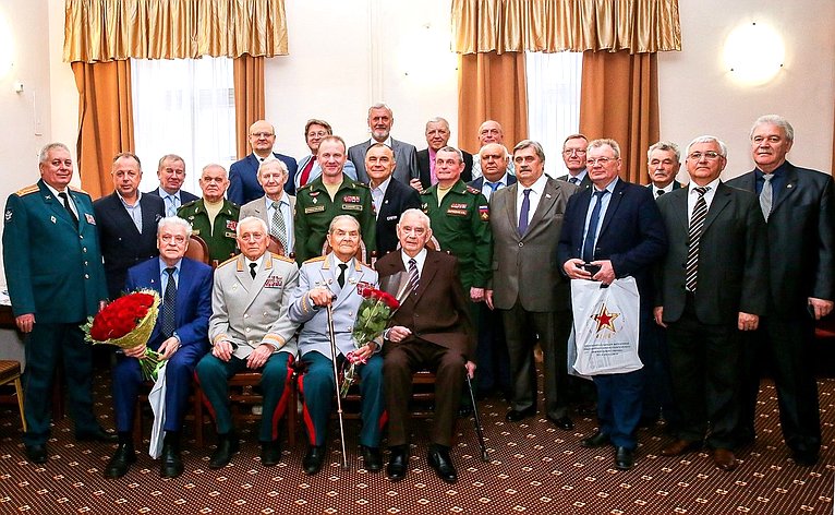 М. Козлов и В. Озеров приняли участие в чествовании 100-летнего юбилея ветерана Великой Отечественной войны В. Зибарева