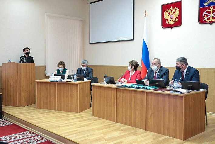 Татьяна Кусайко в ходе рабочей поездки в регион проинформировала региональных парламентариев о проделанной работе