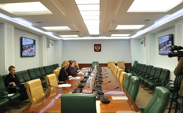 Круглый стол Комитета СФ по социальной политике