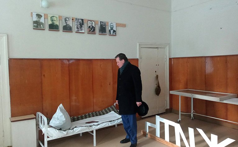 Сергей Рябухин в ходе рабочей поездки в регион посетил школьный музей в муниципальном образовании Барышский район