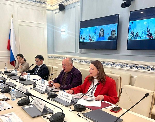Андрей Базилевский провел встречу с руководителями нижегородского и тульского филиалов фонда «Защитники Отечества»