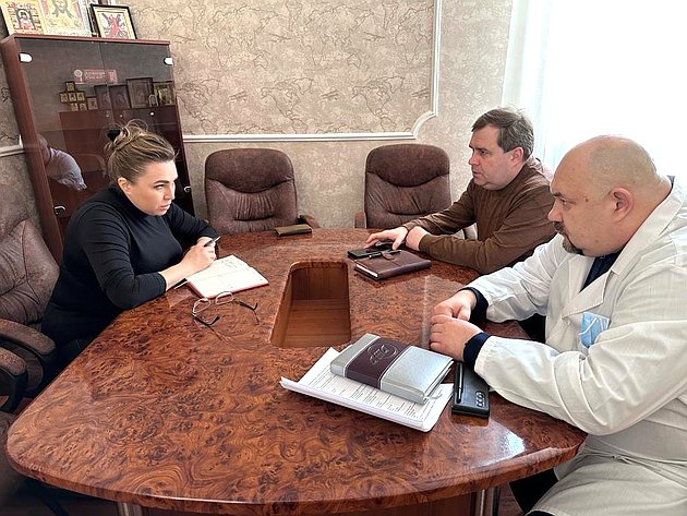 Елена Шумилова в Донецке передала бойцам груз, собранный совместно с благотворительным фондом «Добру Быть»