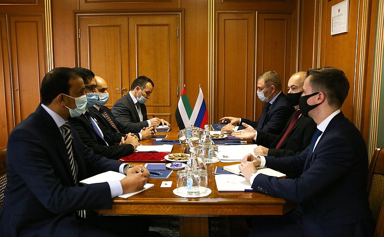 Встреча И. Умаханова с Чрезвычайным и Полномочным Послом Объединенных Арабских Эмиратов в РФ Мухаммедом Аль-Джабером