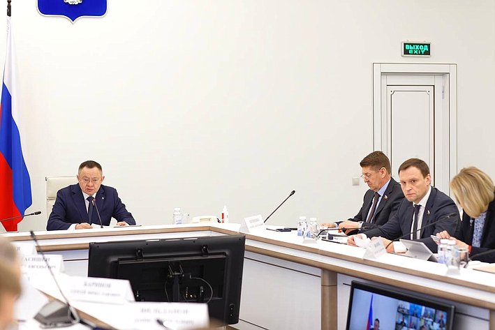 Андрей Шевченко принял участие в селекторном совещании и заседании штаба Правительственной комиссии по региональному развитию в Минстрое России
