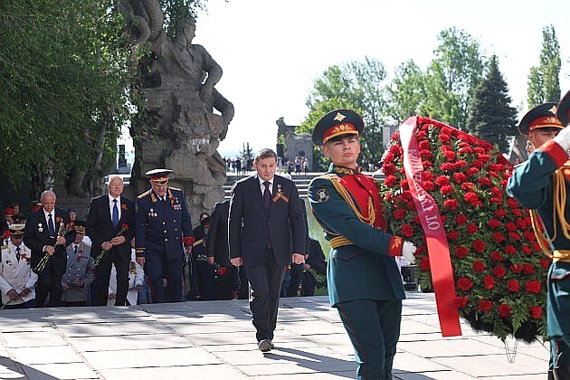 Николай Семисотов принял участие в торжественных мероприятиях в день 80-летия Великой Победы в городе-герое Сталинграде
