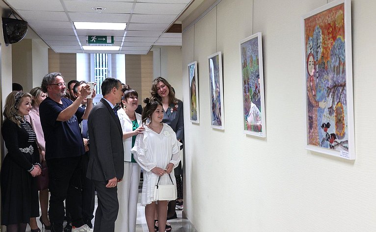 Открытие выставки картин «Культура народов России»