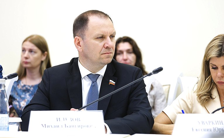 Михаил Илезов