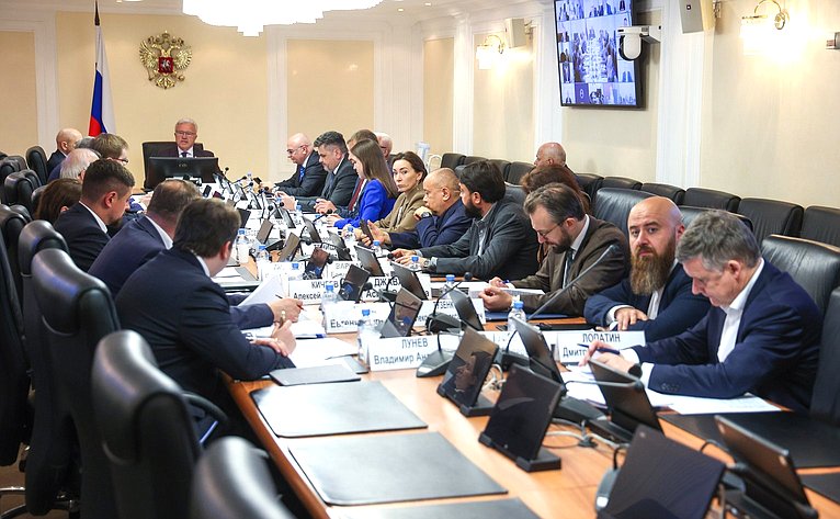Рабочее совещание Совета по вопросам развития Сибири при Председателе Совета Федерации «О мерах по стабилизации ситуации в угледобывающих регионах Сибири»