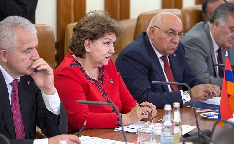 Заместитель Председателя Национального собрания Армении Э. Нагдалян