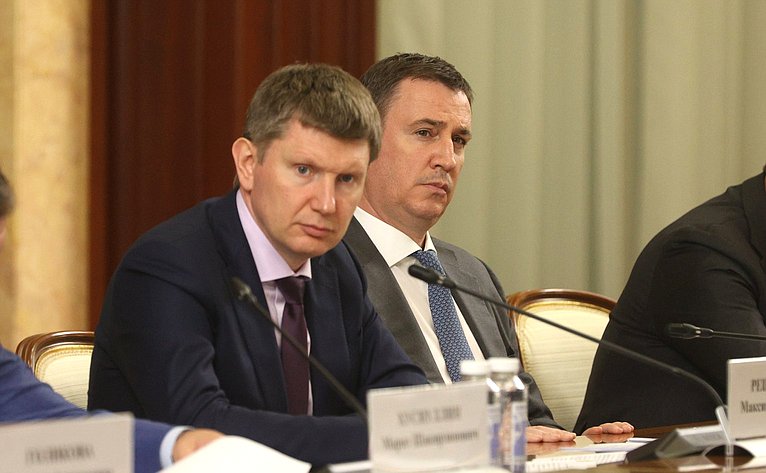 Встреча Председателя Правительства РФ с членами Совета палаты СФ