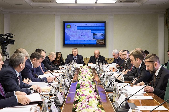 Представители органов государственной власти Пензенской области на расширенном заседании Комитета СФ по аграрно-продовольственной политике и природопользованию