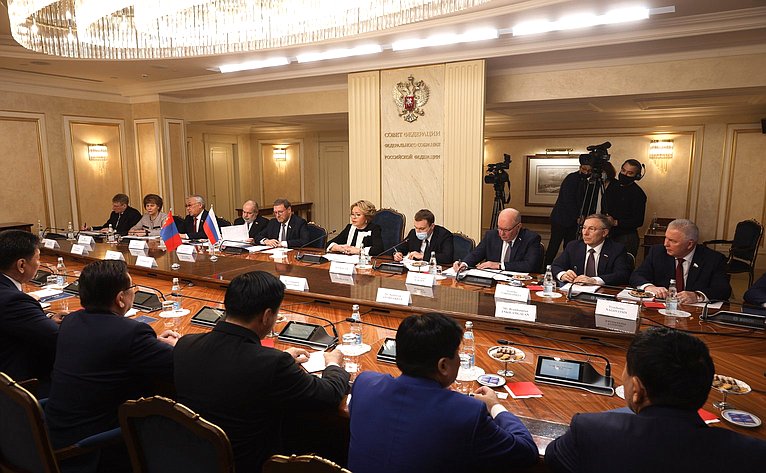 Встреча Председателя Совета Федерации Валентины Матвиенко с Президентом Монголии Ухнагийн Хурэлсухом