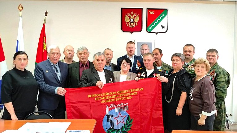 В рамках региональной недели Людмила Талабаева встретилась с ветеранами, обсудила поддержку участников СВО и вручила благодарности активистам