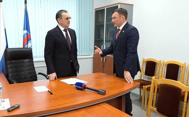 Николай Федоров провел прием граждан в Чебоксарах