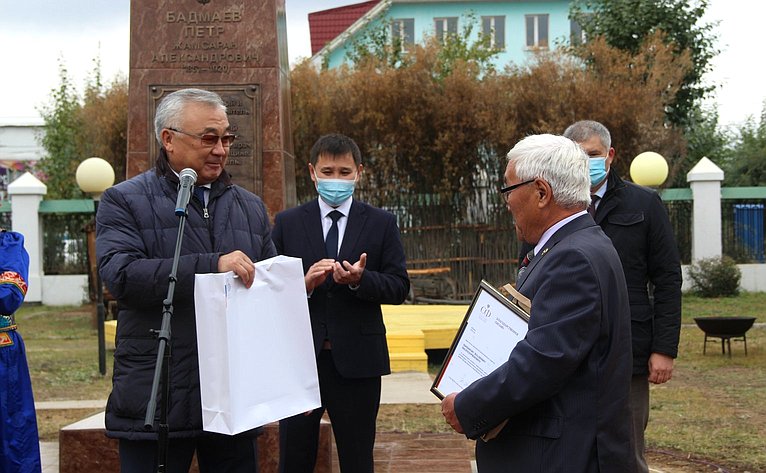 Баир Жамсуев принял участие в мероприятиях посвященных дню образования Агинского Бурятского округа