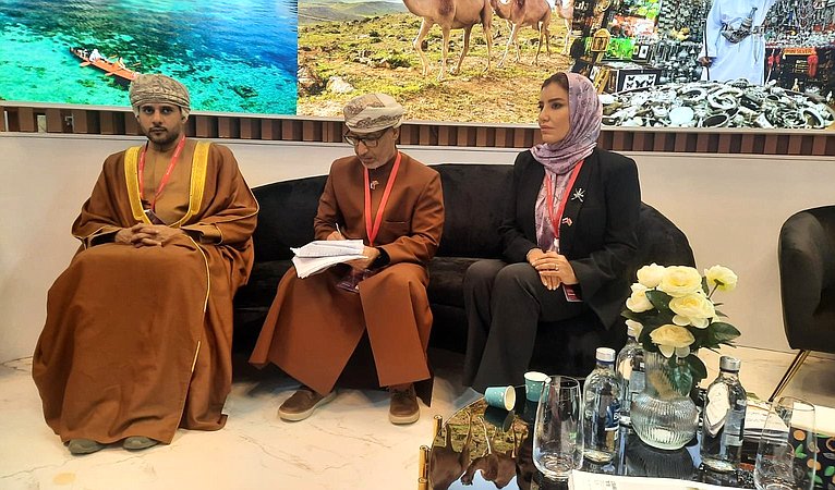 Мохмад Ахмадов провел встречу с Министром торговли, промышленности и привлечения инвестиций Султаната Оман Кайсом Мохаммедом Аль-Юсефом