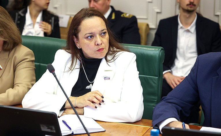 Анна Отке