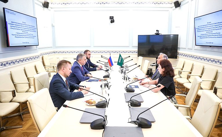 Встреча Белана Хамчиева с Консультативным советом Королевства Саудовская Аравия с Чрезвычайным и Полномочным Послом Королевства Саудовская Аравия в Российской Федерации