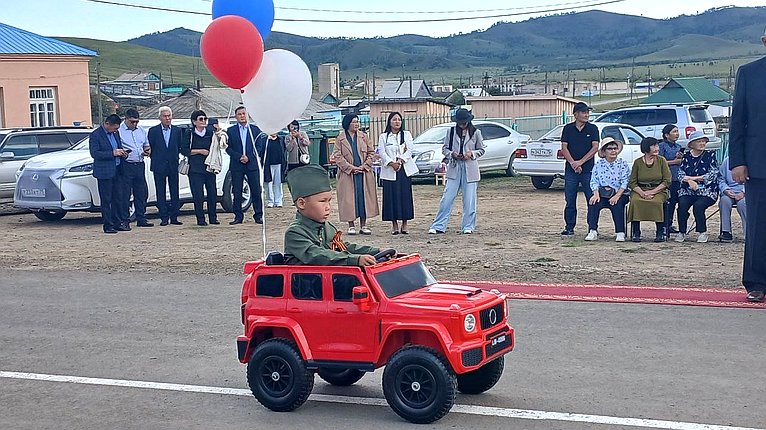 Баир Жамсуев в Забайкалье принял участие в открытии новых и отремонтированных объектов