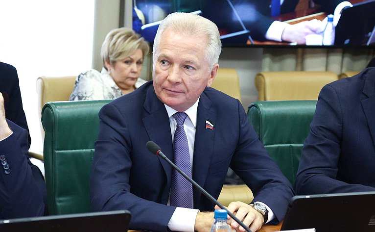 Валерий Пономарев