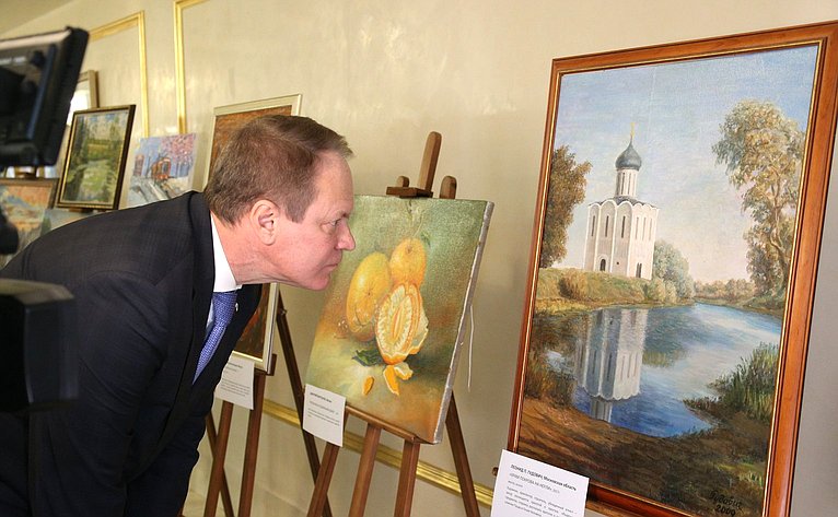 В Совете Федерации открылась художественная выставка «Россия – мир неограниченных возможностей!»