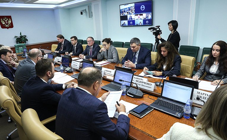 Круглый стол «О развитии механизмов стимулирования промышленной кооперации и содействия повышению экспорта в рамках Евразийского экономического союза»