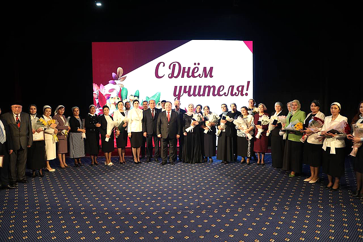 Мухарбек Барахоев принял участие в торжественном мероприятии, посвящённом Дню учителя