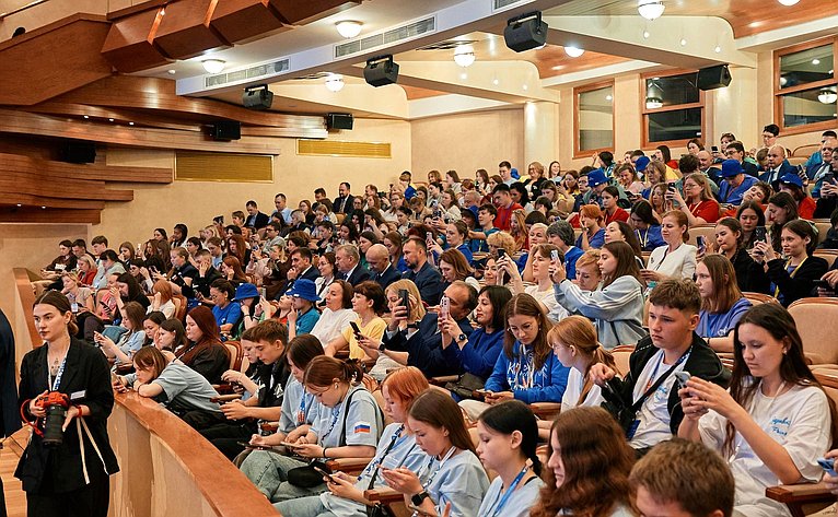 В Ханты-Мансийске прошел всероссийский молодежный экологическом форум-фестиваль «Арктика. Лёд тронулся»