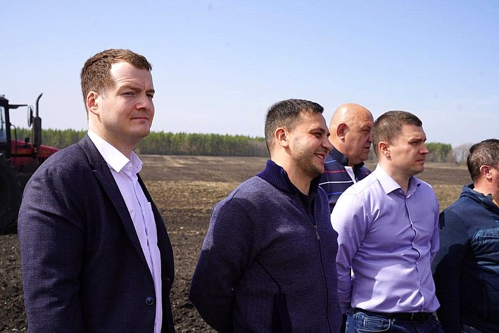 Айрат Гибатдинов принял участие в открытии посевного сезона в Ульяновской области