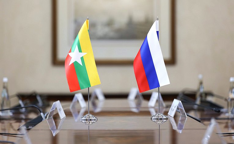 Валентина Матвиенко провела встречу с супругой Председателя Государственного административного совета, Премьер-министра Республики Союз Мьянма Чжу Чжу Хла