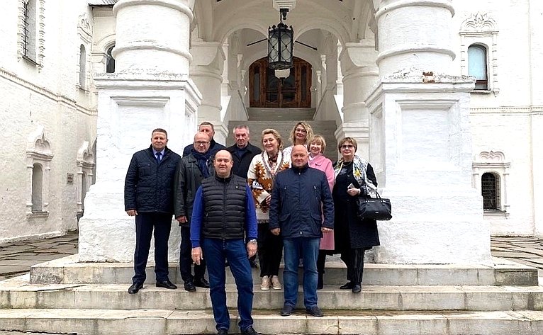 Наталия Косихина в ходе поездки в регион приняла участие в работе по созданию культурно – исторического кластера в городе Ростов