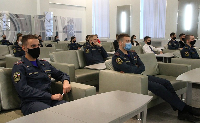 Заседание «круглого стола», приуроченного ко Дню Героев Отечества