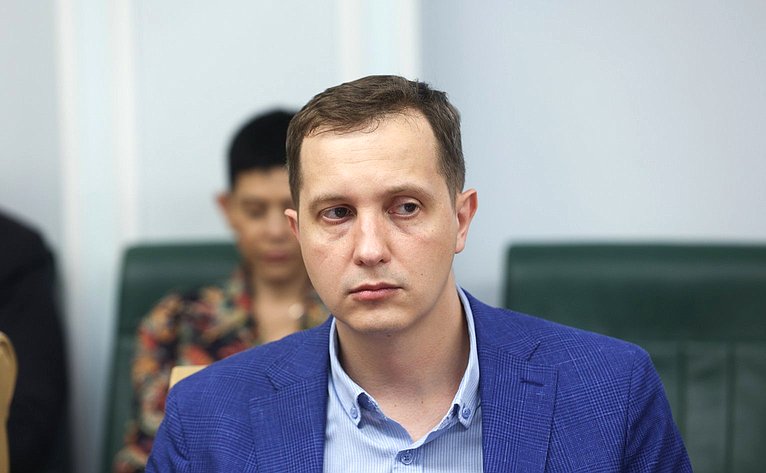 Круглый стол на тему «Инструменты развития производства малотоннажной химии в условиях санкционного давления»