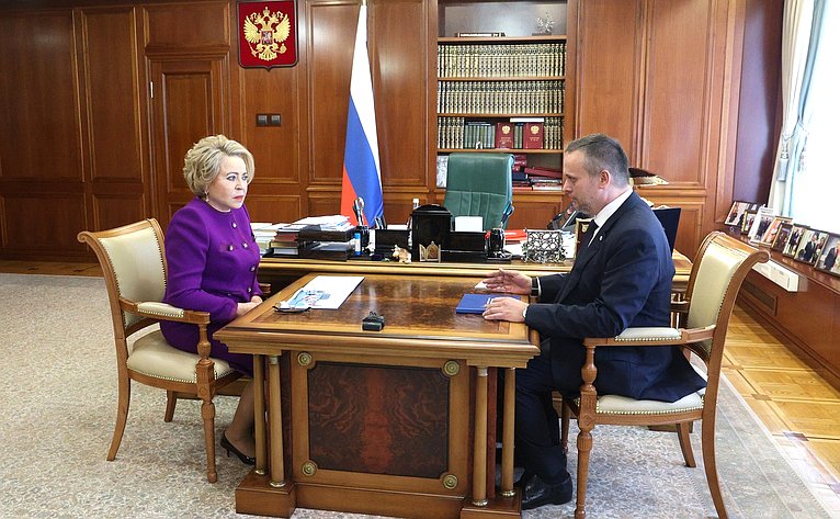Председатель Совета Федерации Валентина Матвиенко провела встречу с Министром транспорта РФ Андреем Никитиным