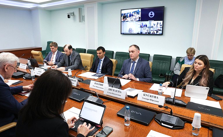 Круглый стол на тему «Новые направления экономического партнерства с Китайской Народной Республикой: формирование приграничных зон сотрудничества»